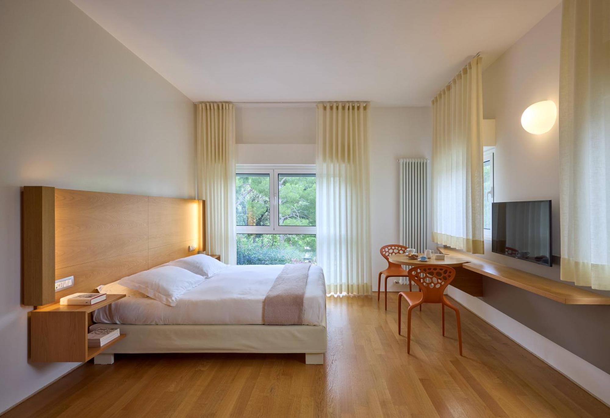Hotel Emilia Анкона Екстериор снимка